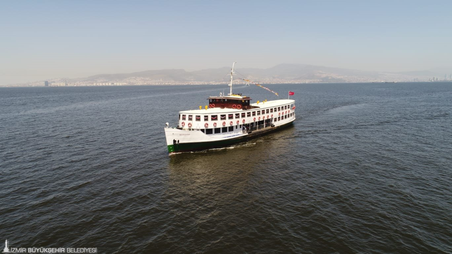 Bergama Vapuru ile İzmir Körfezi’nde tarihe yolculuk